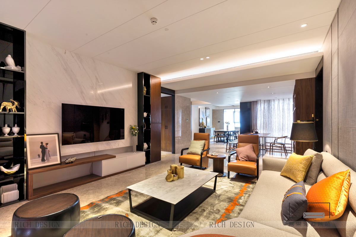 博林天瑞客廳裝修實景圖
博林天瑞客廳裝修實景圖